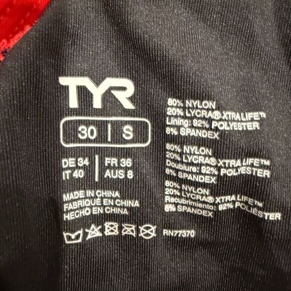 TYR Women's Standard Alliance T-Splice Maxfit Swimsuit, Black/Red, 30/S NWT - Picture 5 of 5